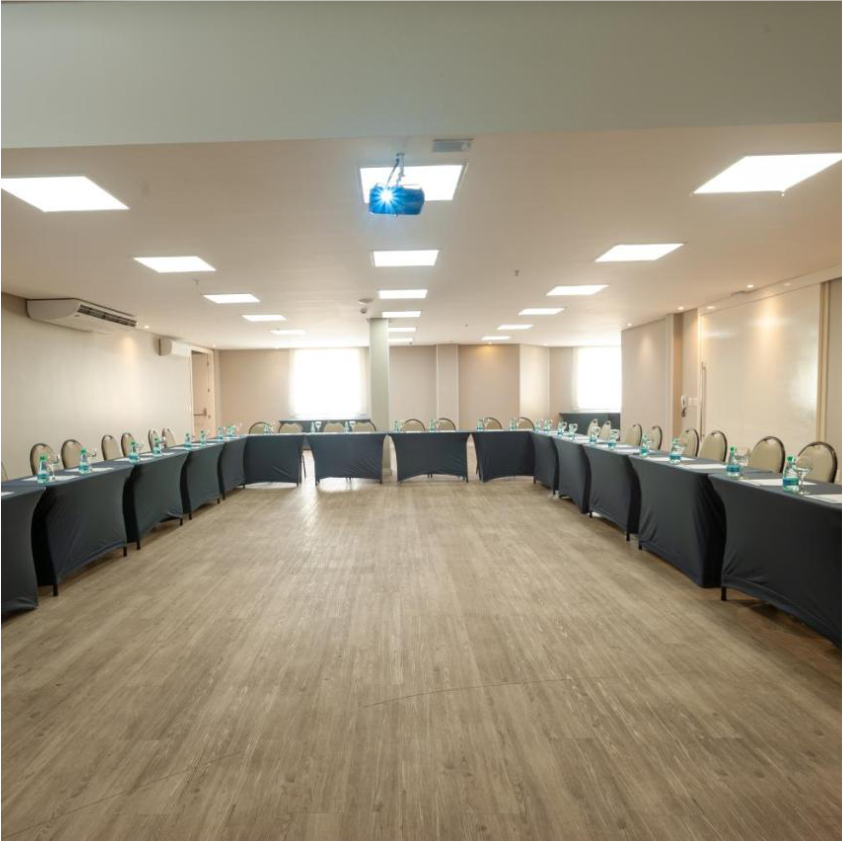 Lu Novais- Radisson 4